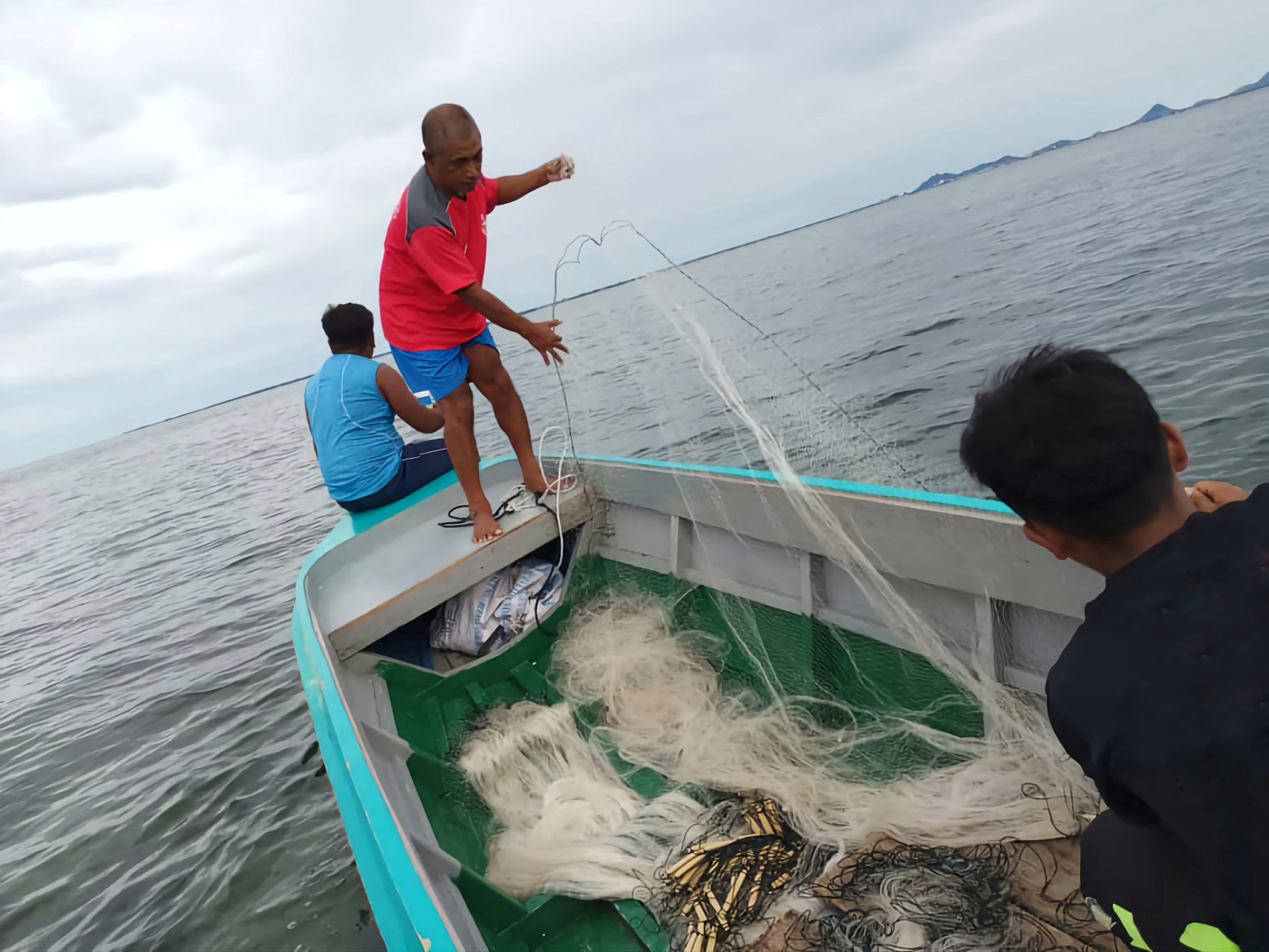 Other than handline, fishers in Larapan Island also use gillnets to catch fish